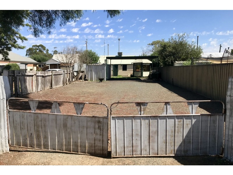 33 Echuca Street, Moama NSW 2731