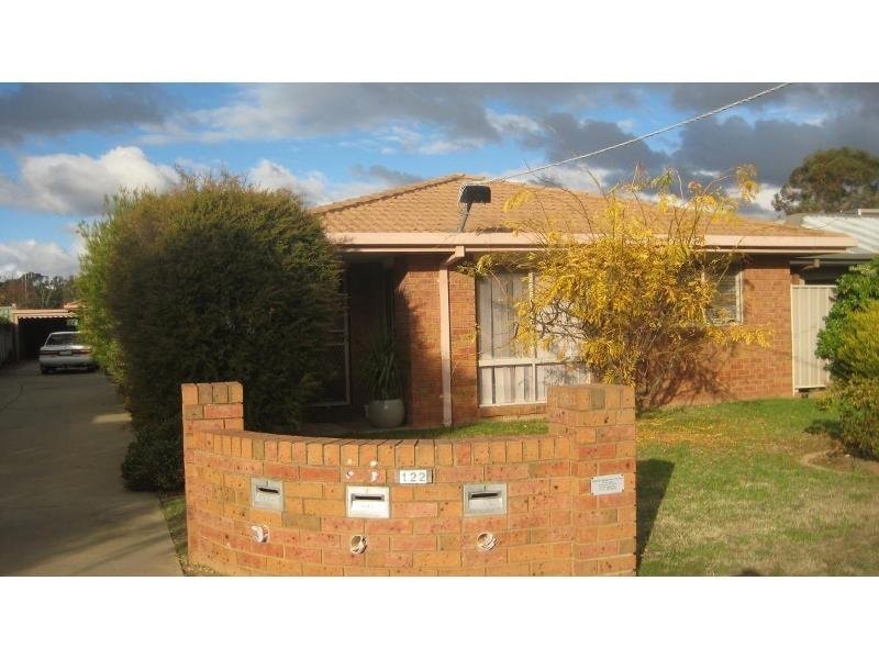 1/122 Crossen Street, Echuca VIC 3564
