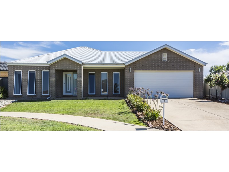 8 Yeovil Court, Echuca VIC 3564