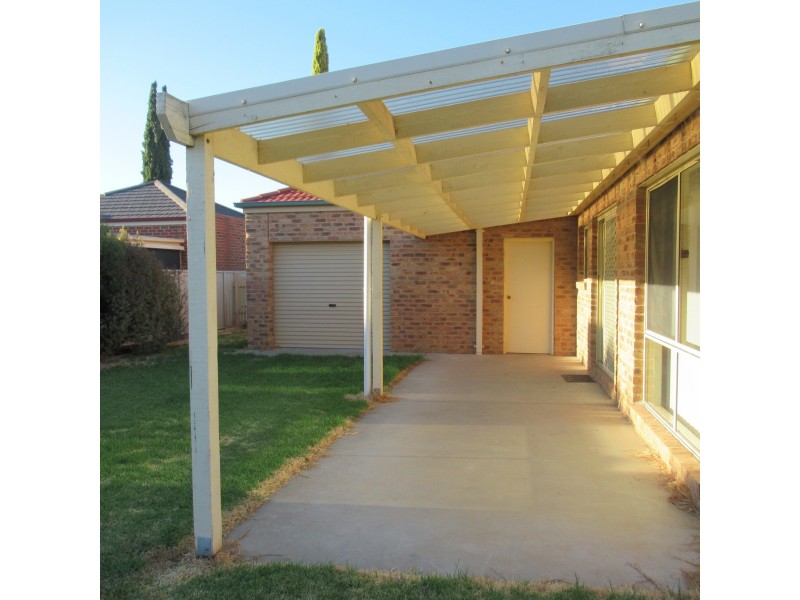 100 Shetland Drive, Moama NSW 2731