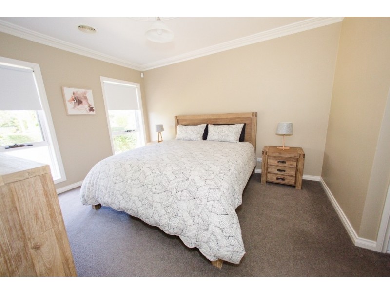 6 Olivia Drive, Moama NSW 2731