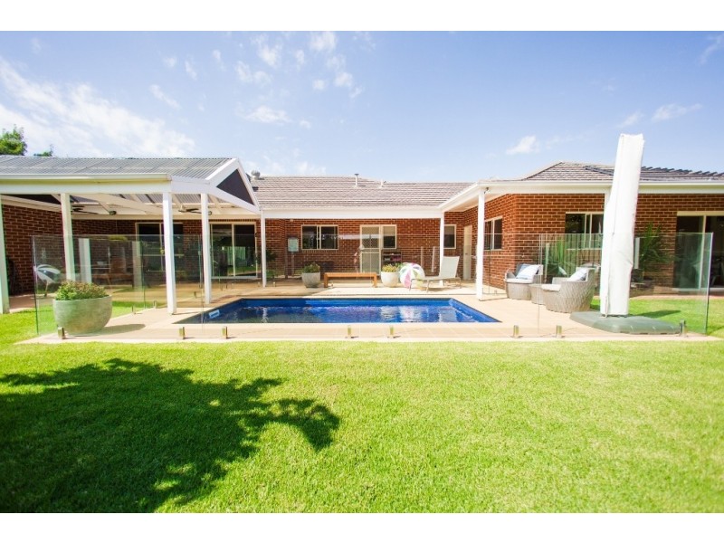 6 Olivia Drive, Moama NSW 2731