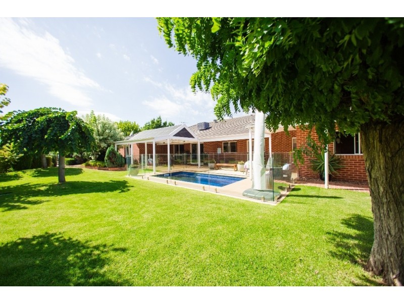 6 Olivia Drive, Moama NSW 2731