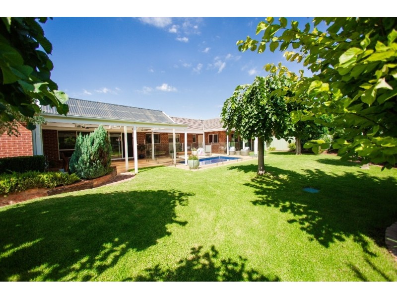 6 Olivia Drive, Moama NSW 2731