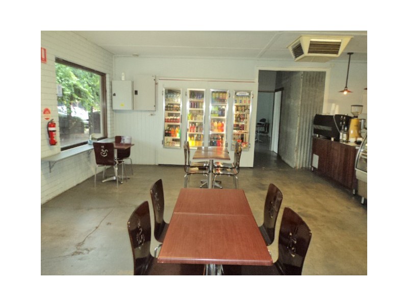 23-25a Livingstone Street, Mathoura NSW 2710