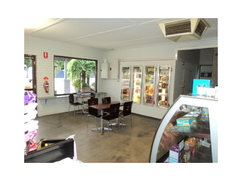 23-25a Livingstone Street, Mathoura NSW 2710