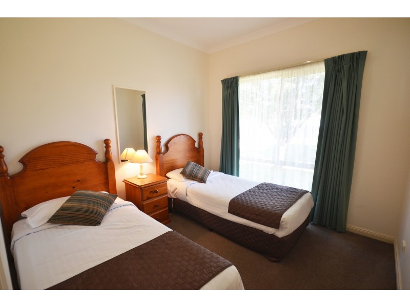 55 Perricoota Road, Moama NSW 2731