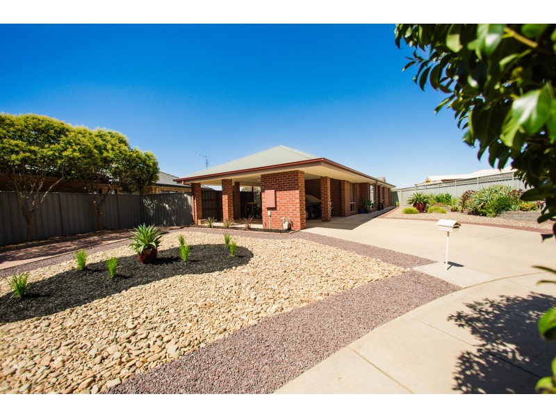 10 Victoria Place, Echuca VIC 3564