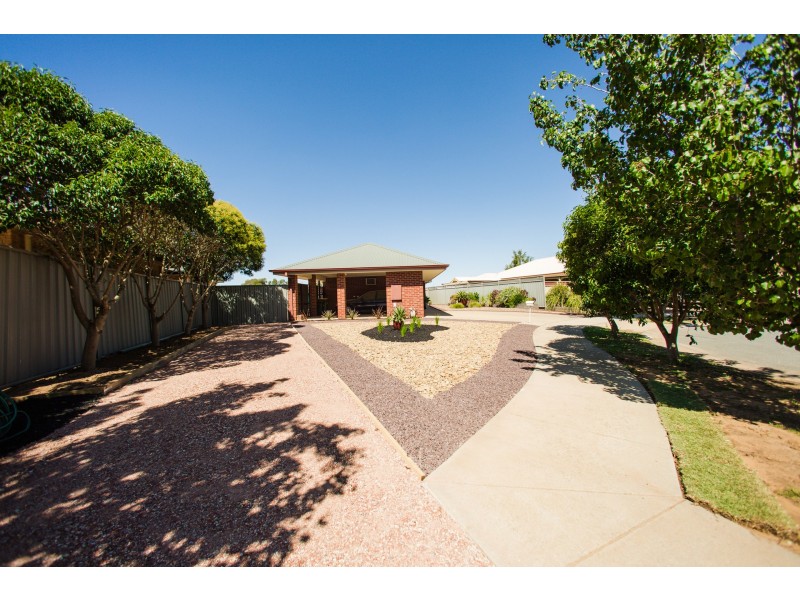 10 Victoria Place, Echuca VIC 3564