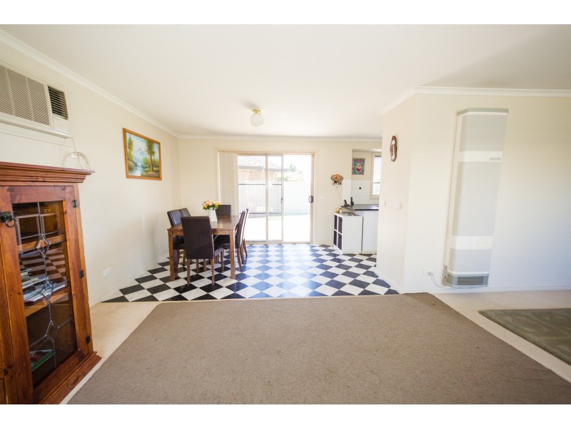10 Victoria Place, Echuca VIC 3564