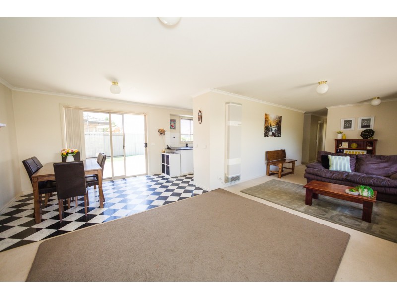 10 Victoria Place, Echuca VIC 3564