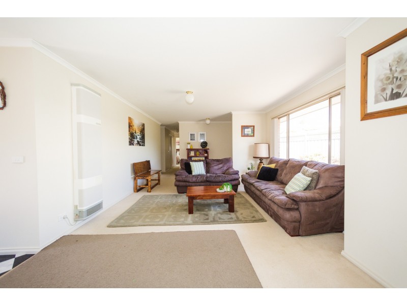 10 Victoria Place, Echuca VIC 3564