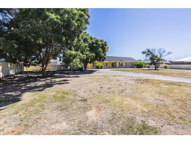 46 Ogilvie Avenue, Echuca VIC 3564