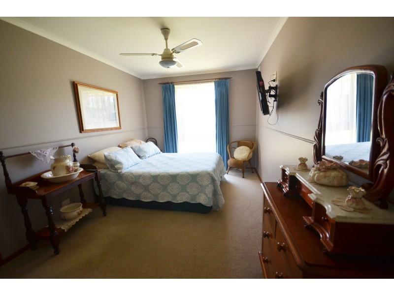 7-11 Warren Street, Echuca VIC 3564