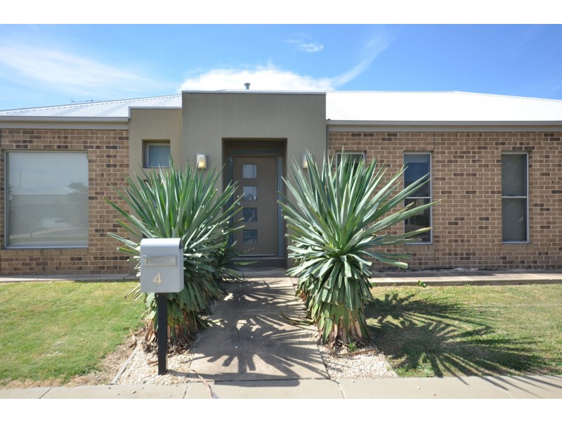 4 Sunset Avenue, Echuca VIC 3564