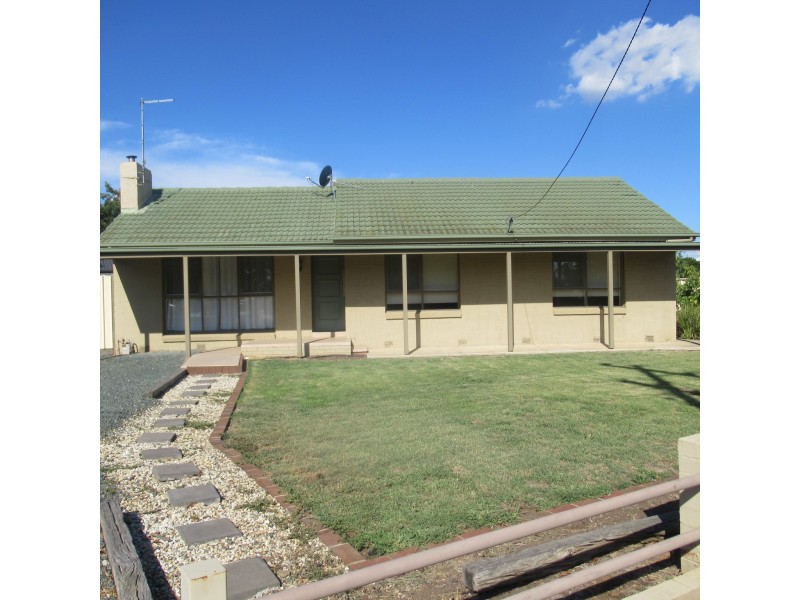 11 Francis Street, Moama NSW 2731