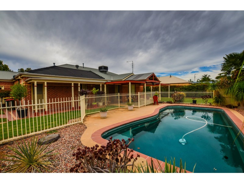 10 Winbi Avenue, Moama NSW 2731