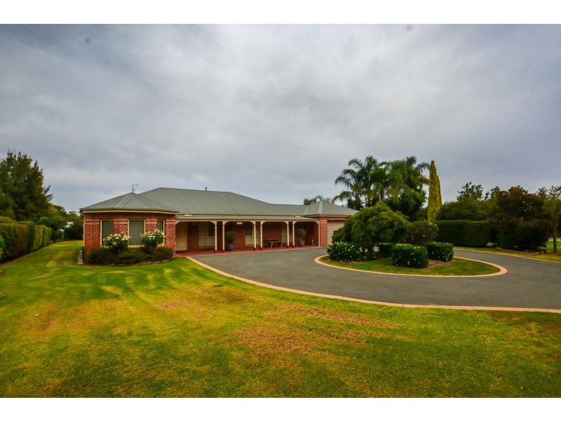 10 Winbi Avenue, Moama NSW 2731