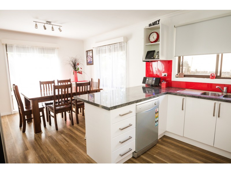 27 Crossen Street, Echuca VIC 3564