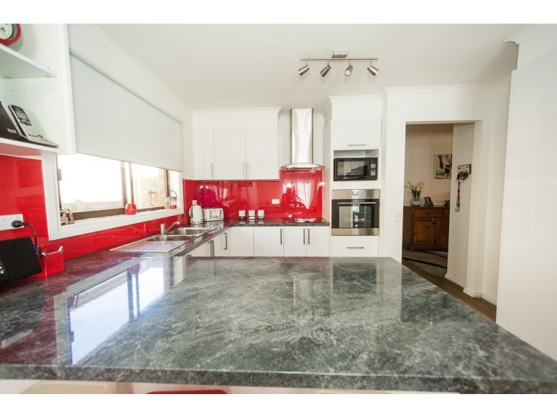 27 Crossen Street, Echuca VIC 3564