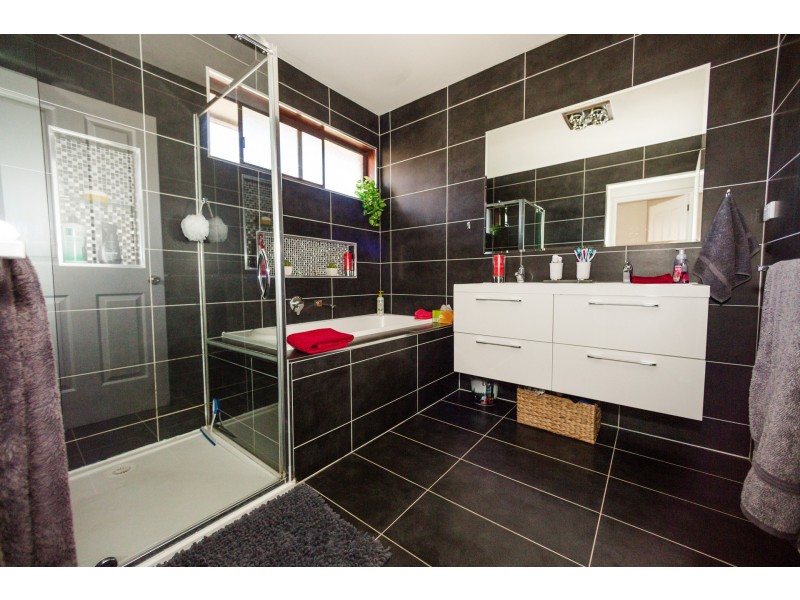 27 Crossen Street, Echuca VIC 3564