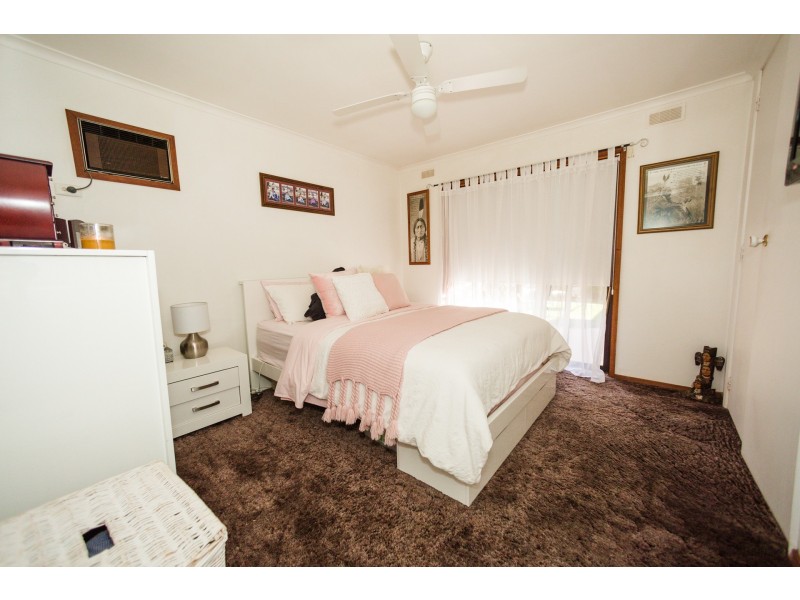 27 Crossen Street, Echuca VIC 3564