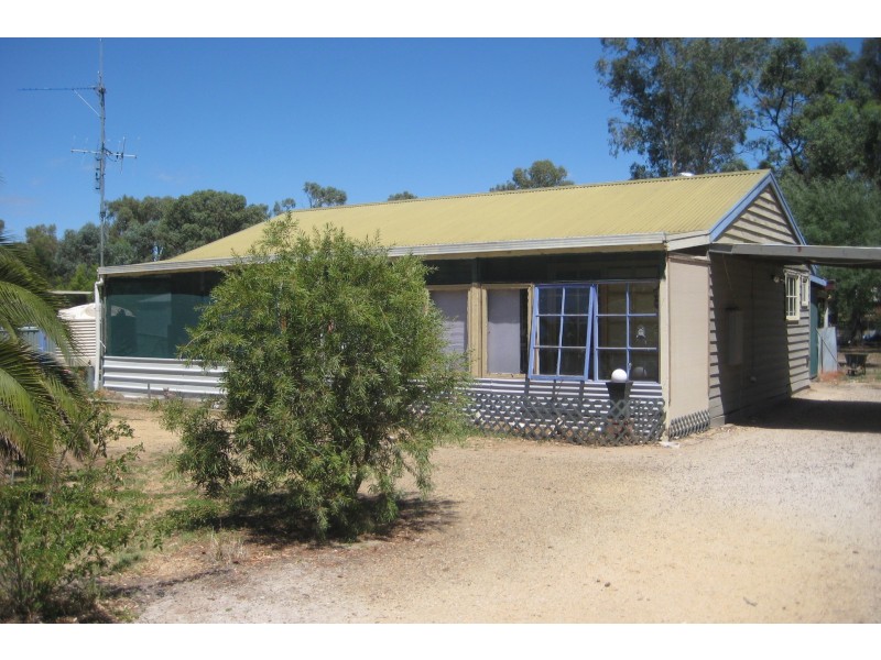 34 Moor Street, Barmah VIC 3639