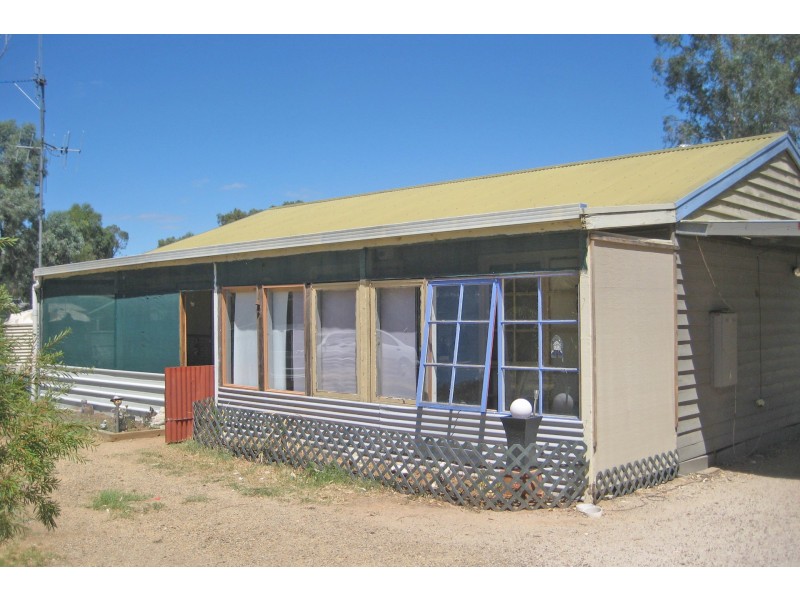34 Moor Street, Barmah VIC 3639