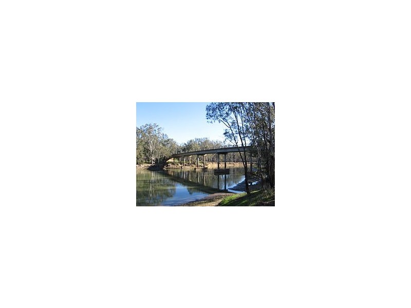 34 Moor Street, Barmah VIC 3639