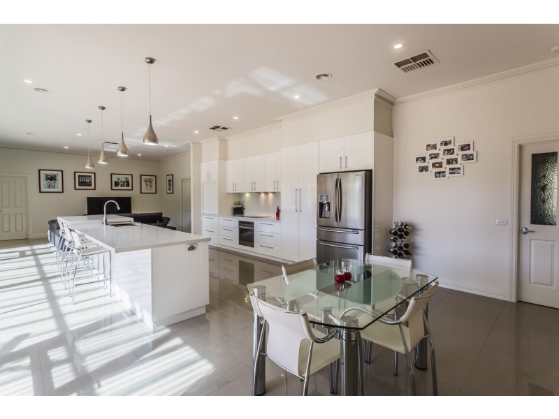 20 River Park Drive, Moama NSW 2731