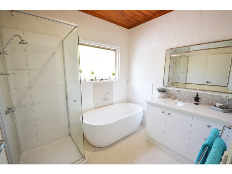 13 Winnima Avenue, Moama NSW 2731