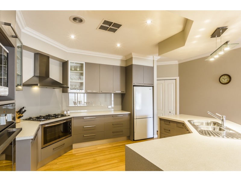 17 Forfar Drive, Moama NSW 2731