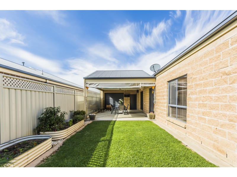 17 Forfar Drive, Moama NSW 2731