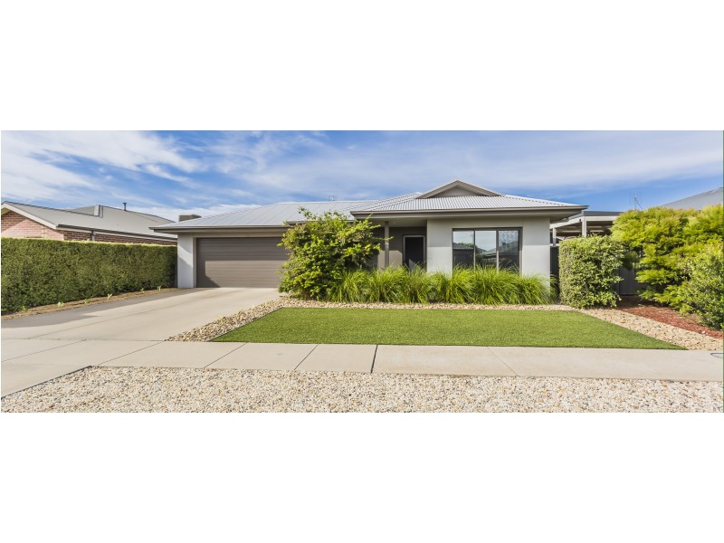 11A Brenton Avenue, Echuca VIC 3564