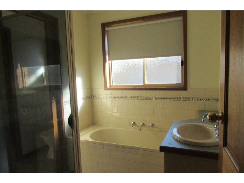 2/115 Shackell Street, Echuca VIC 3564