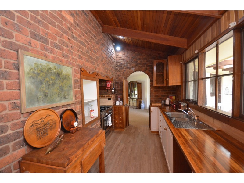 13 Hillview Avenue, Moama NSW 2731