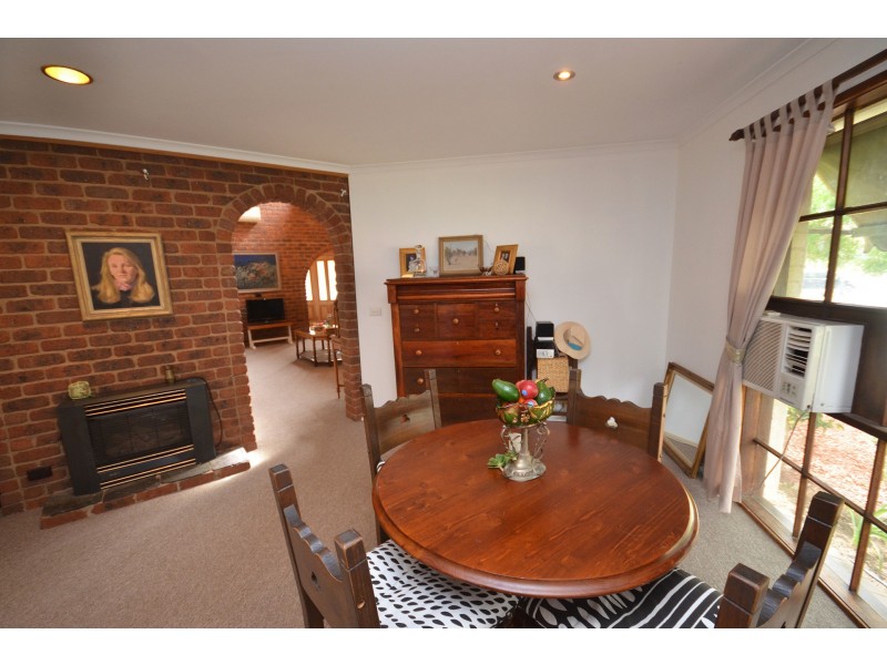 13 Hillview Avenue, Moama NSW 2731