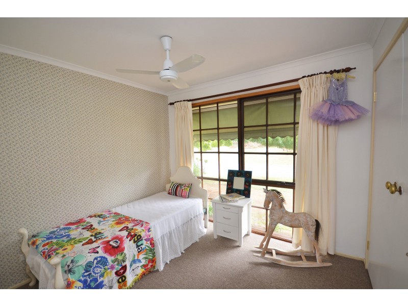 13 Hillview Avenue, Moama NSW 2731