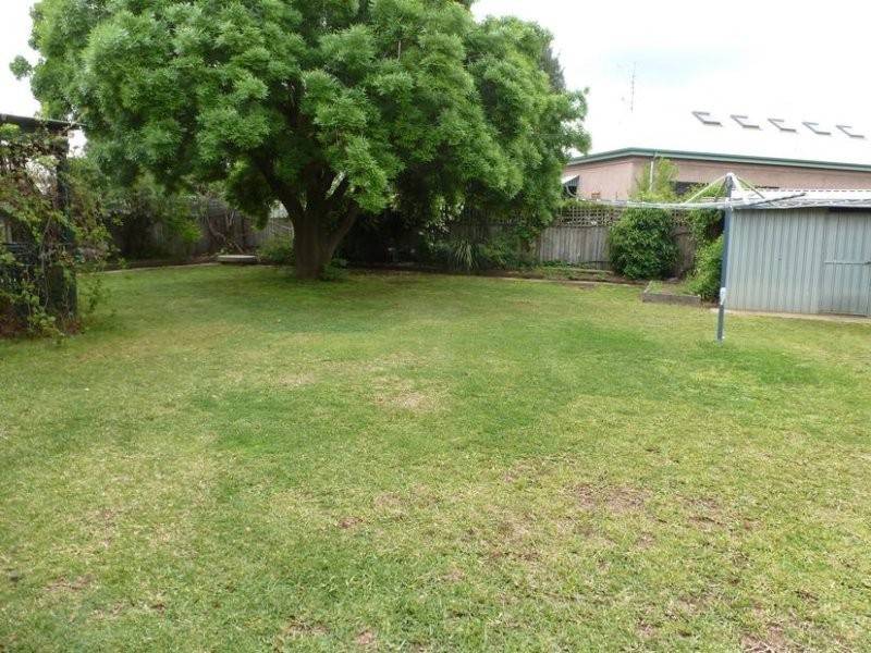 22 Hillview Avenue, Moama NSW 2731