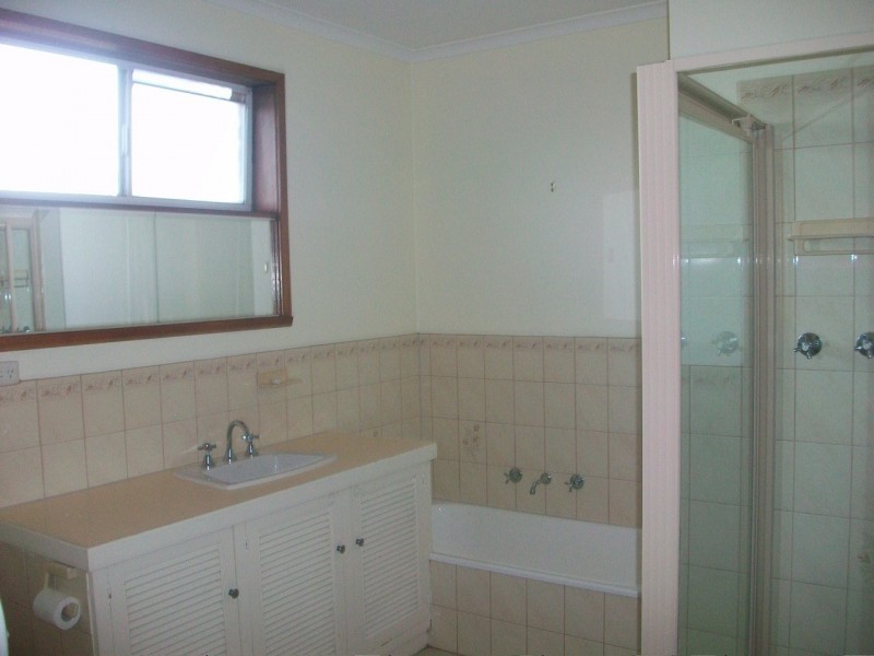 22 Hillview Avenue, Moama NSW 2731