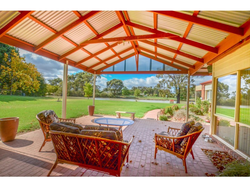 69 Mayfield Court, Moama NSW 2731