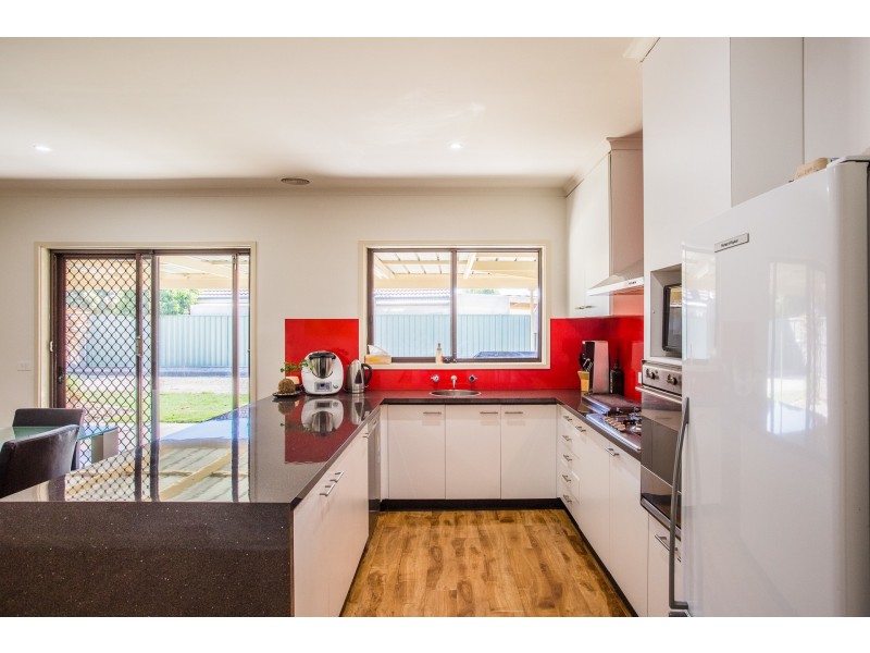 16 Shackell Street, Echuca VIC 3564