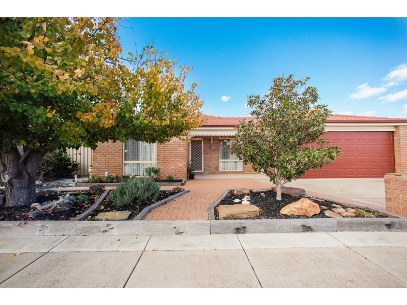 35 Genevieve Avenue, Echuca VIC 3564