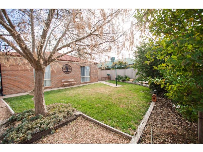 35 Genevieve Avenue, Echuca VIC 3564