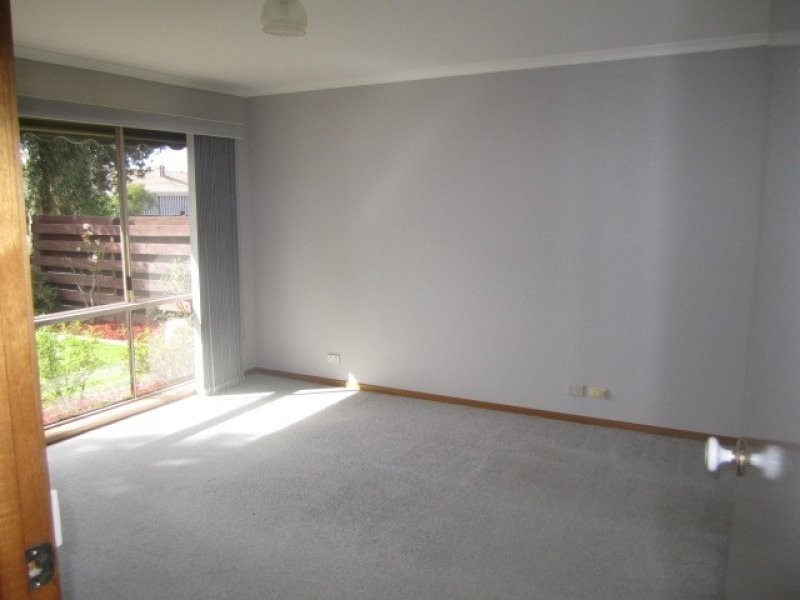 16 Lawson Drive, Moama NSW 2731