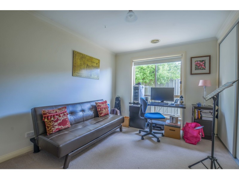 8 Amy Place, Echuca VIC 3564