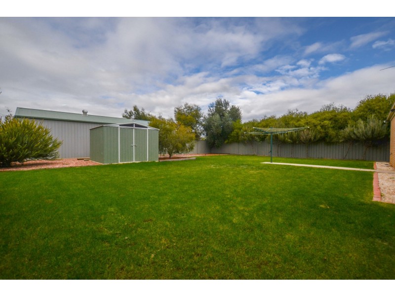 8 Amy Place, Echuca VIC 3564