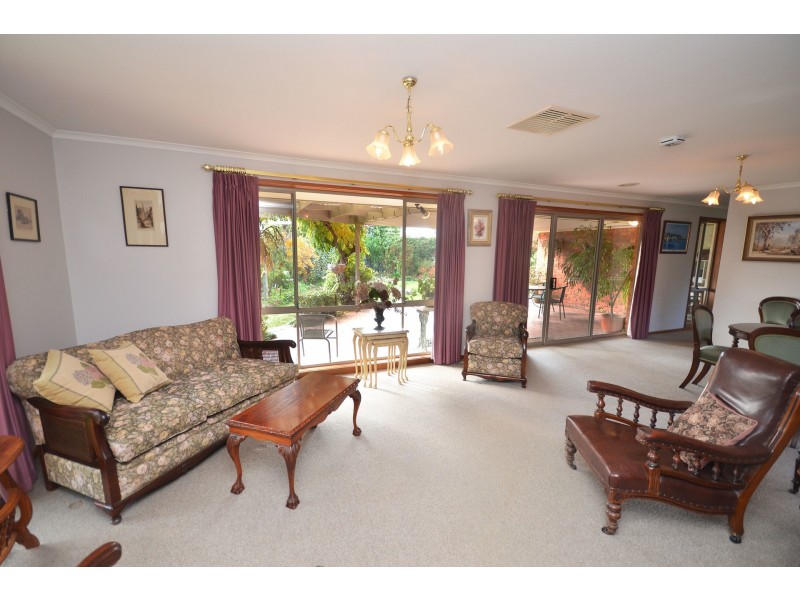 6 Alambee Way, Echuca VIC 3564