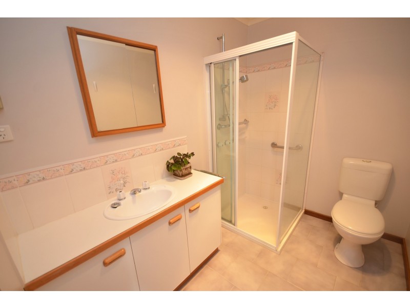 6 Alambee Way, Echuca VIC 3564