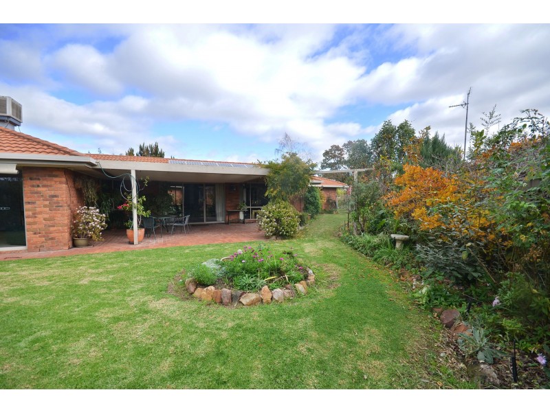 6 Alambee Way, Echuca VIC 3564